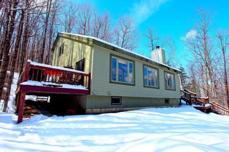 Wine Moose W Hot Tub Fireplace Sauna 9Min To Mt Snow Dover 외부 사진