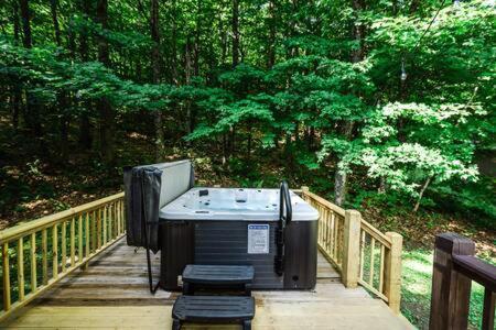 Wine Moose W Hot Tub Fireplace Sauna 9Min To Mt Snow Dover 외부 사진