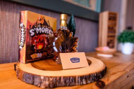 Wine Moose W Hot Tub Fireplace Sauna 9Min To Mt Snow Dover 외부 사진